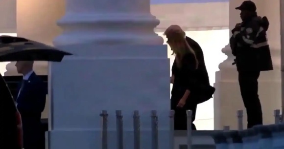 美国白宫记者晚宴上发生枪击，凶手已被击毙